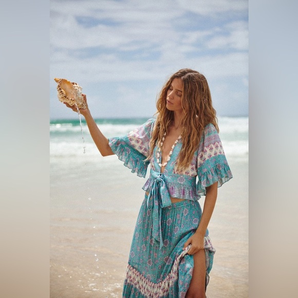 SPELL Lovers Beach ~ Lover's Beach Maxi Skirt And Top Two Piece Set in Paradise - Picture 16 of 16